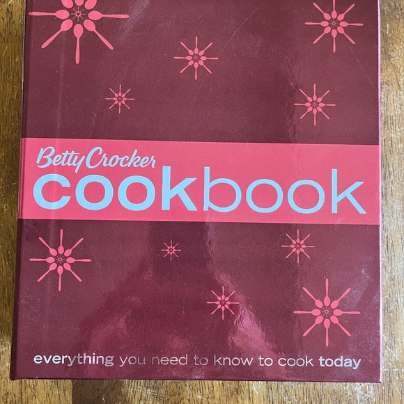 Betty Crocker Cookbook bonus edition, never used/been in storage - Picture 1 of 7
